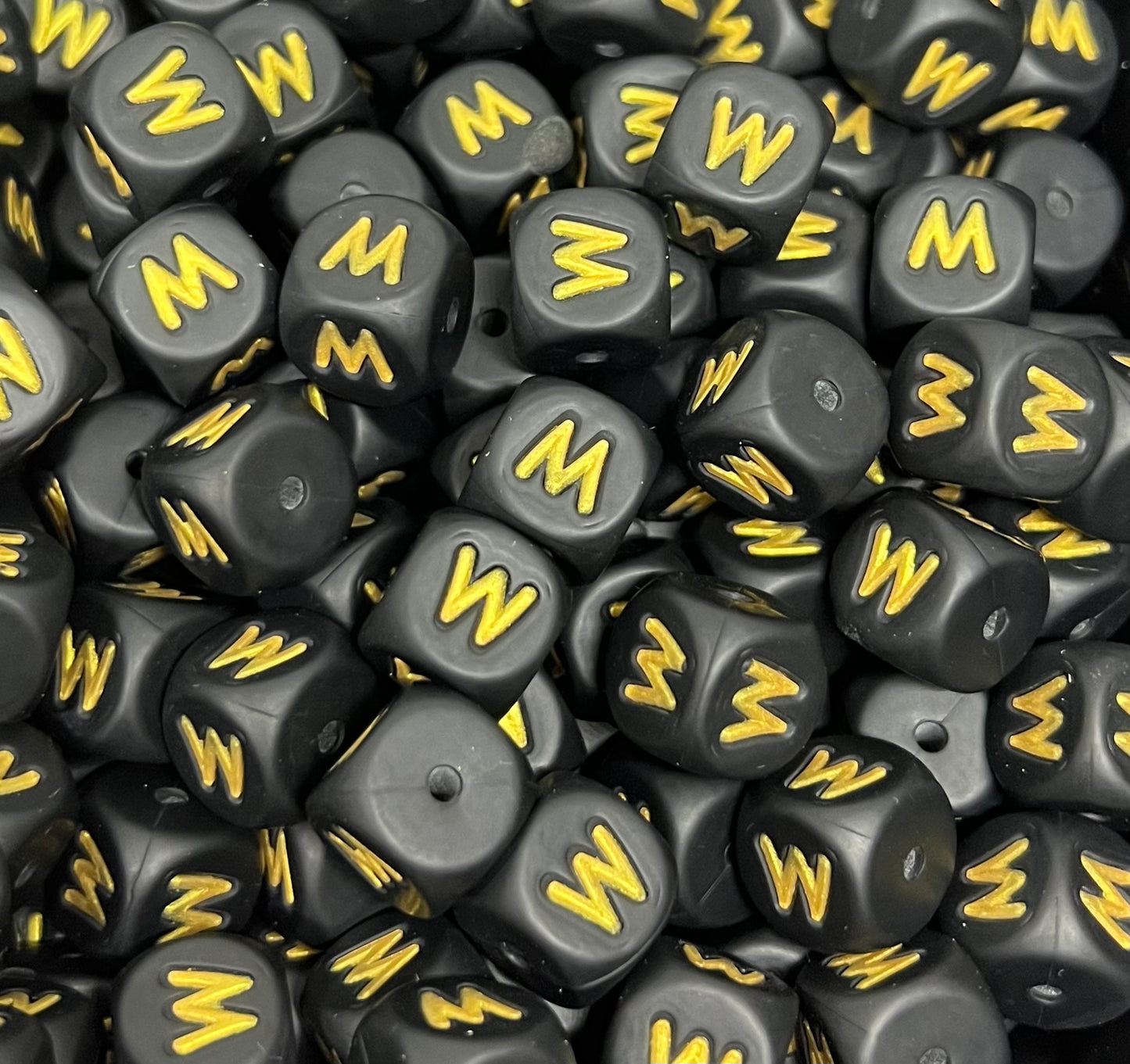 12mm Black & Gold MAMA letter beads