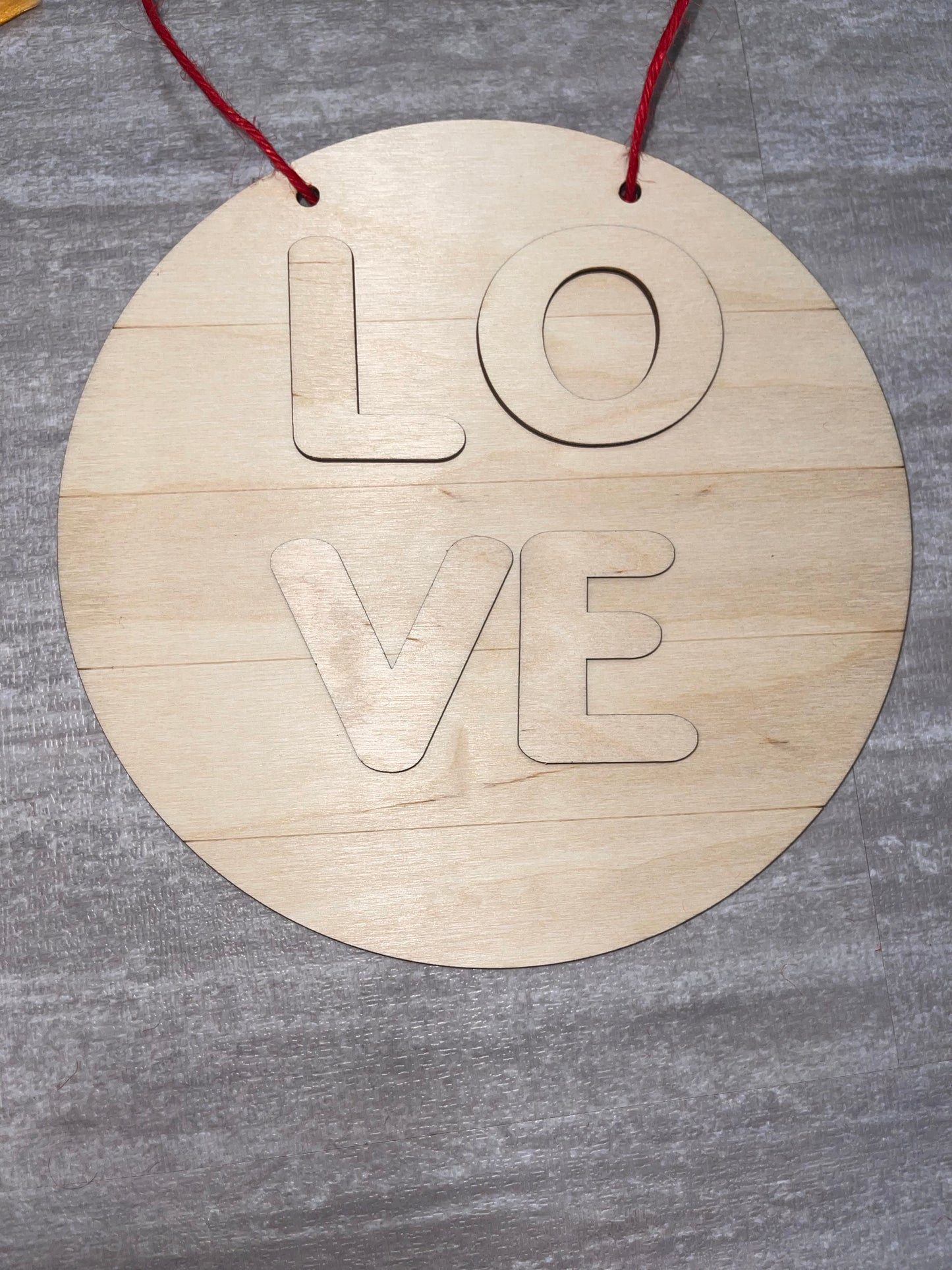 DIY Valentines Day Hanging Sign