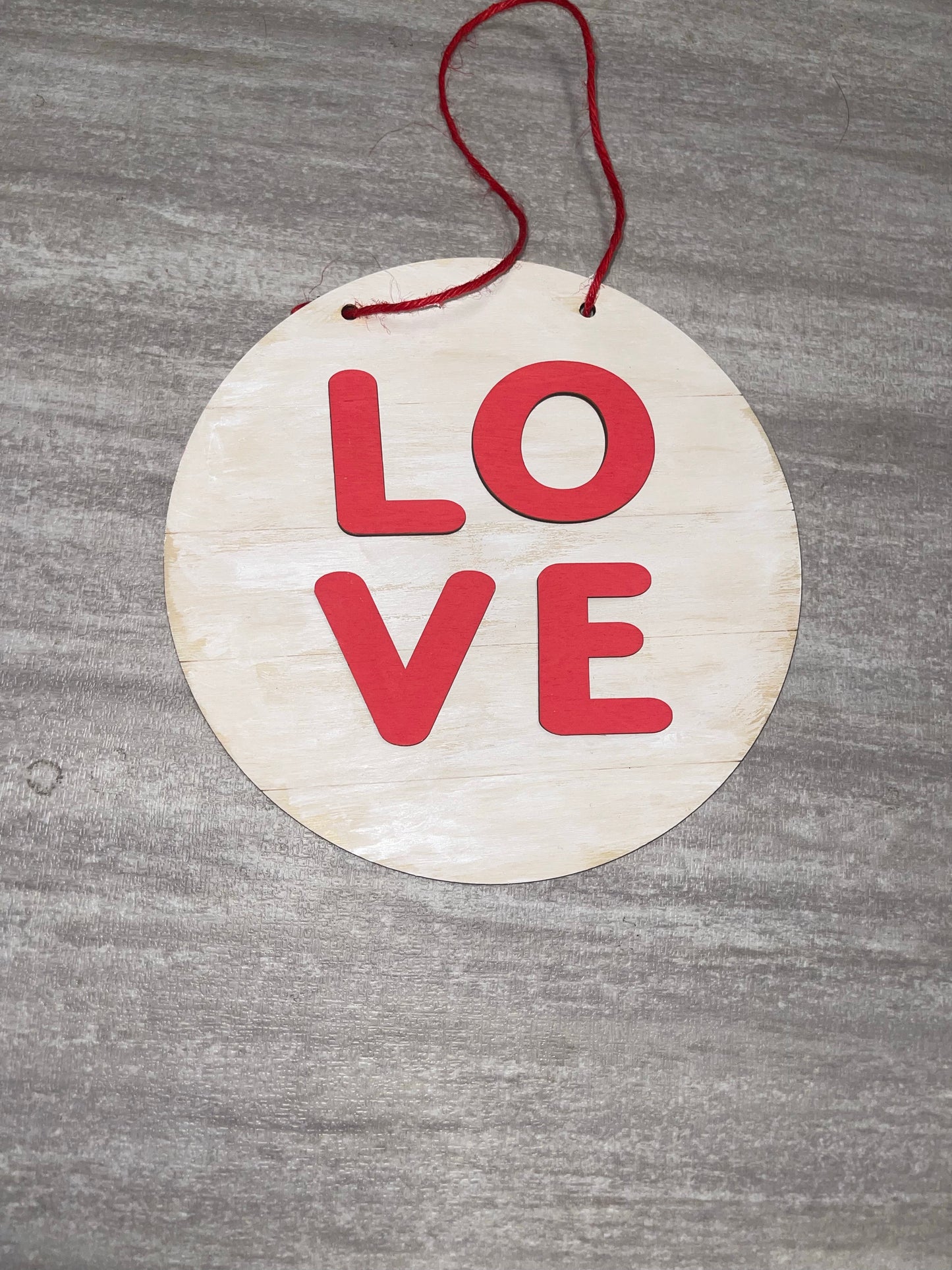 DIY Valentines Day Hanging Sign